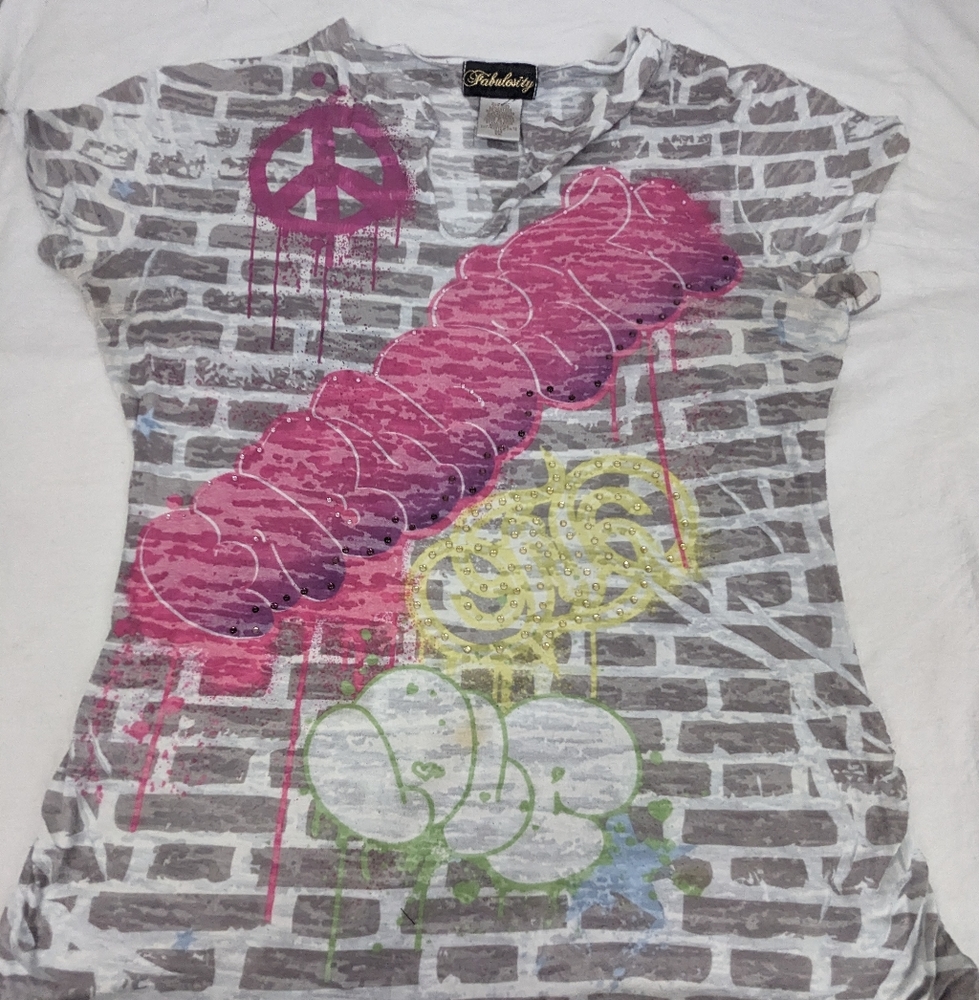 Fabulosity Graffiti Wall  Blouse - XXL